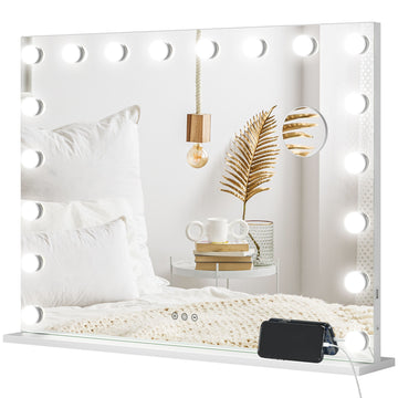 LUMIA Hollywood vanity mirror with 18 LED bulbs