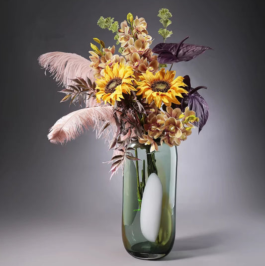 Modern minimalist flower vase – image 1