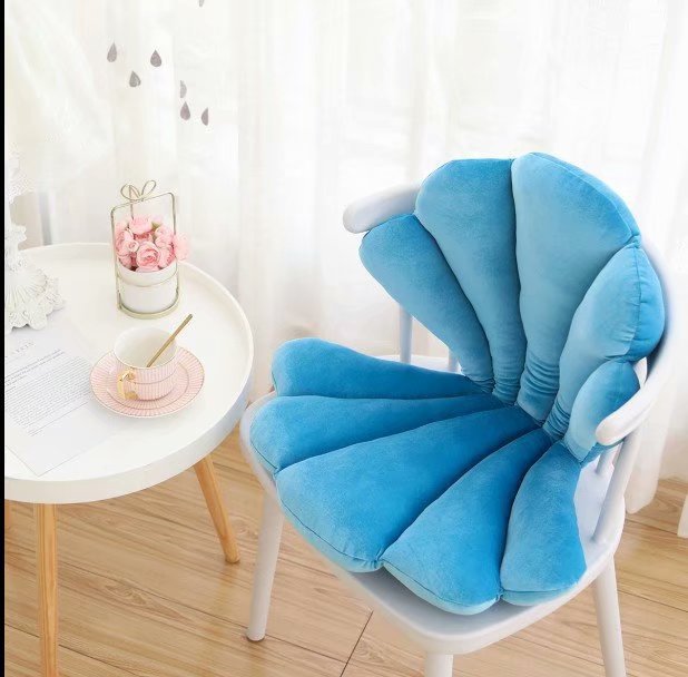 Luxurious Velvet Seal Shell Chair Cushion Unique Rose Seat Pillow