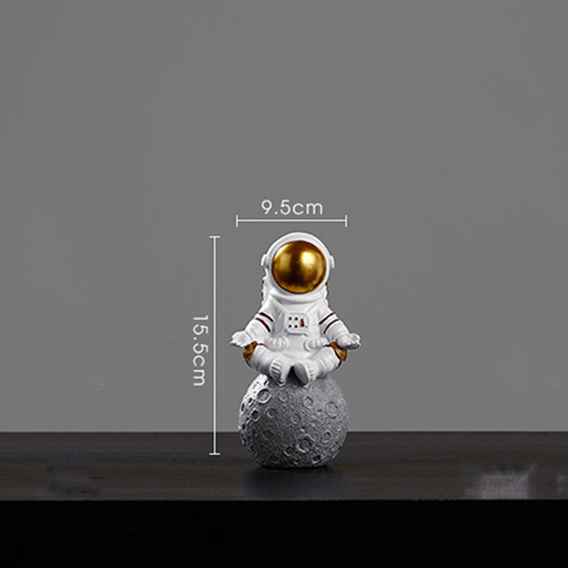 Resin Astronaut Small Decorations Lovely Space Decoration