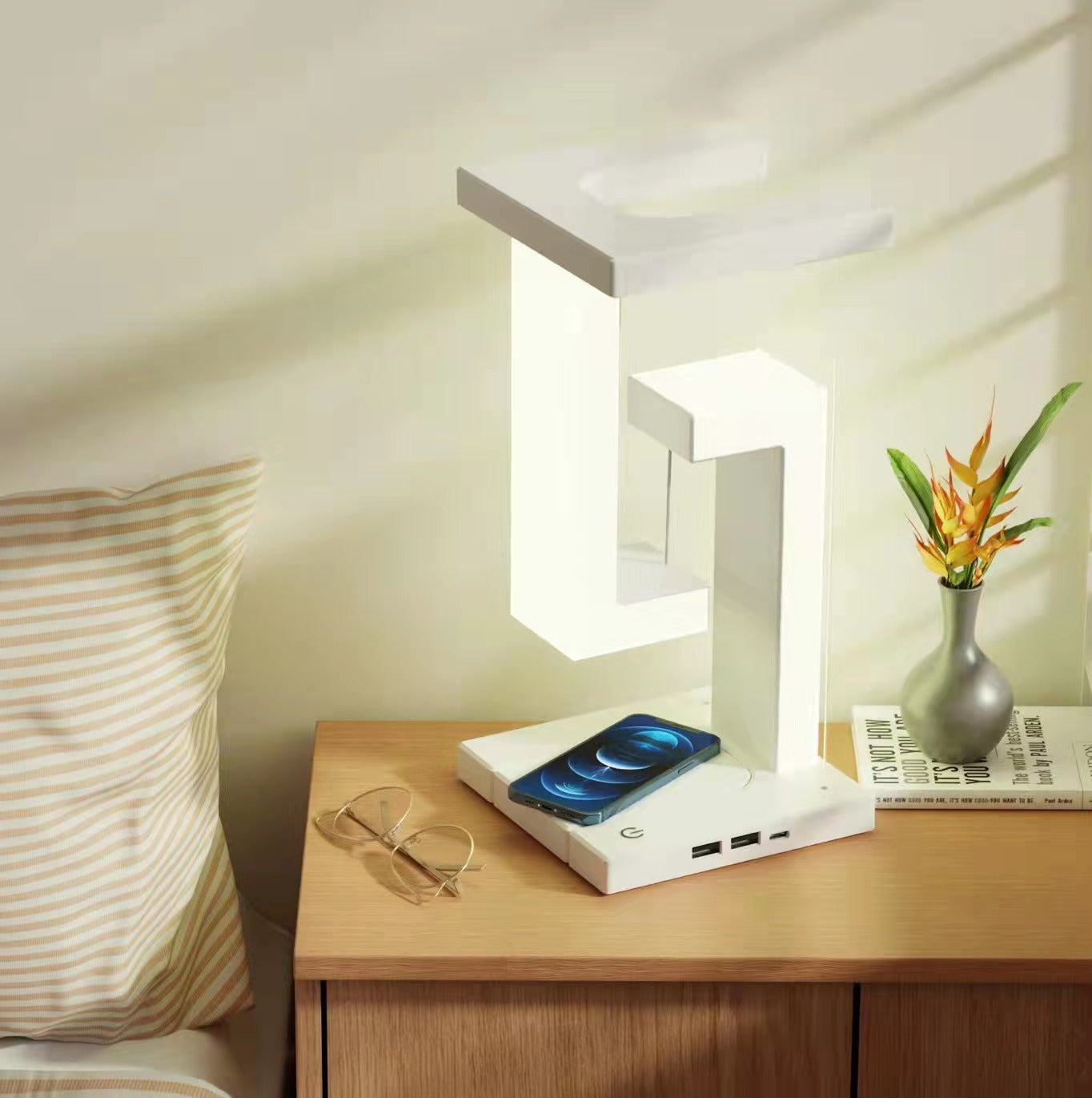 Wireless Charging Table Lamp Balance